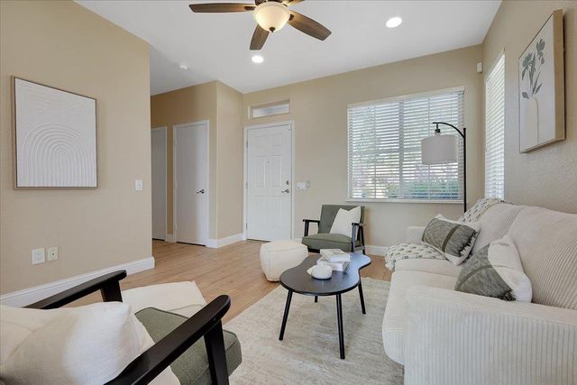 1321 Secret Lake Loop, Lincoln, CA 95648