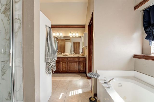 2524 Renwick Avenue, Oklahoma City, OK 73128