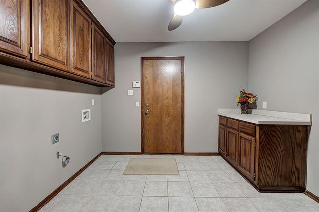 2524 Renwick Avenue, Oklahoma City, OK 73128