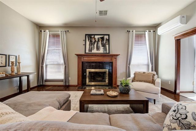 2524 Renwick Avenue, Oklahoma City, OK 73128