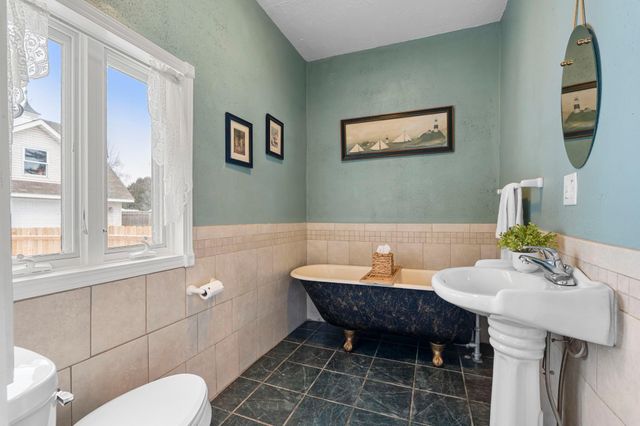 1961 9th Street, White Bear Lake, MN 55110