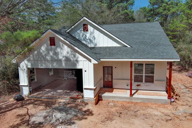 104 Pony Grass LN, Bastrop, TX 78602