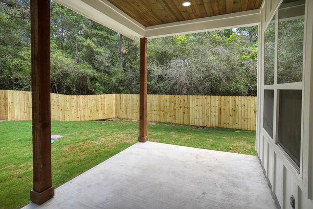 104 Pony Grass LN, Bastrop, TX 78602
