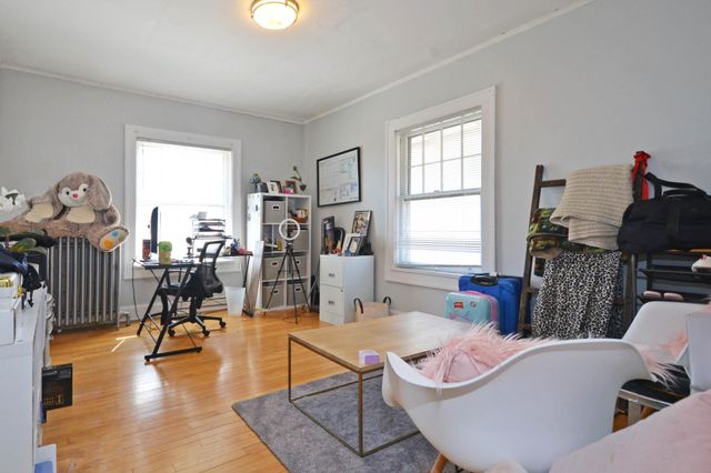 3324 Hennepin Avenue, Minneapolis, MN 55408