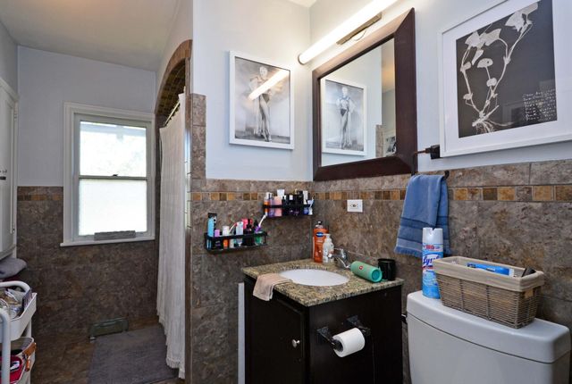 3324 Hennepin Avenue, Minneapolis, MN 55408