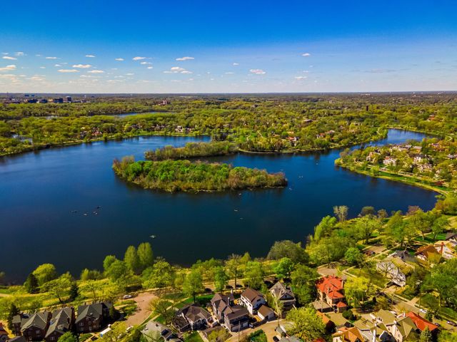 3324 Hennepin Avenue, Minneapolis, MN 55408