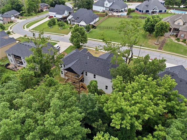 1421 Lee Street, Pea Ridge, AR 72751