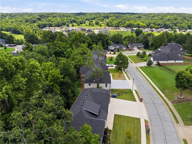 1421 Lee Street, Pea Ridge, AR 72751