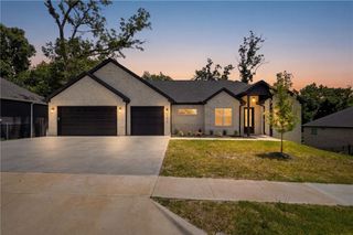 1421 Lee Street, Pea Ridge, AR 72751