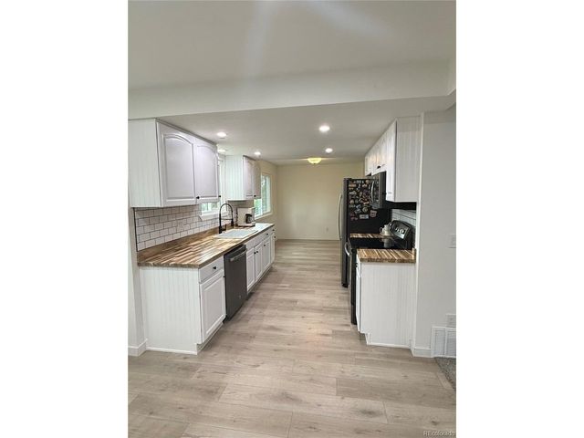 11124 Cherokee St, Northglenn, CO 80234