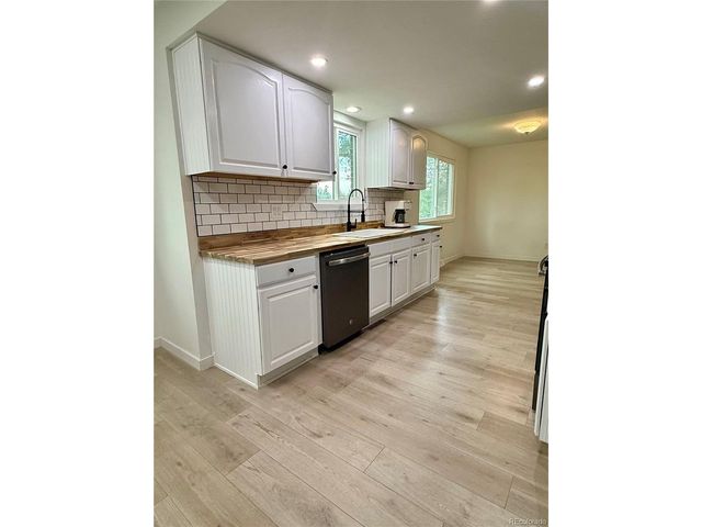 11124 Cherokee St, Northglenn, CO 80234