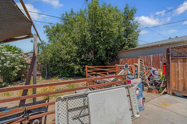 17 W 6th St, Stockton, CA 95206