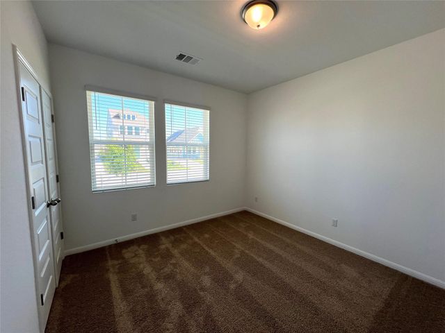 302 Elm Branch TRL, Taylor, TX 76574