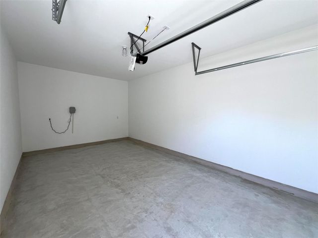 302 Elm Branch TRL, Taylor, TX 76574