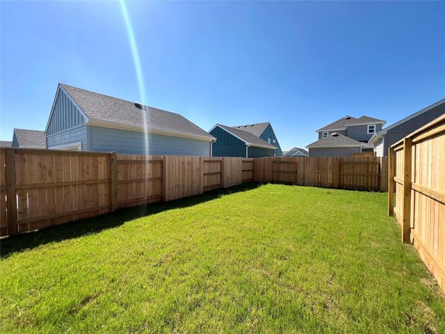 302 Elm Branch TRL, Taylor, TX 76574