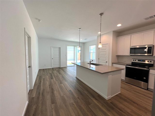 302 Elm Branch TRL, Taylor, TX 76574