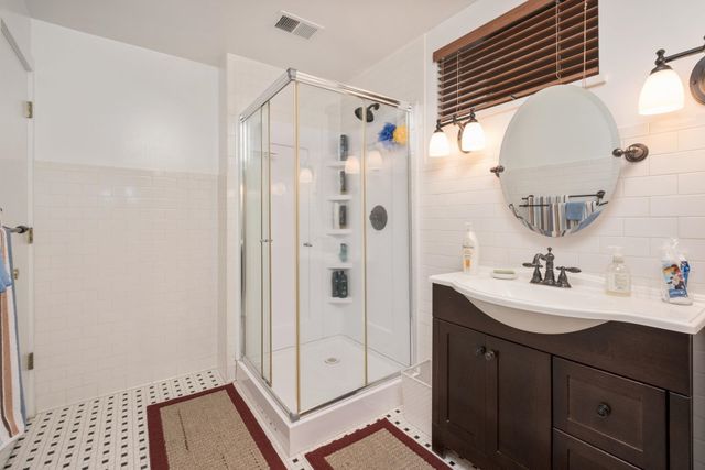 121 PENNY LN, Greenville, VA 24440