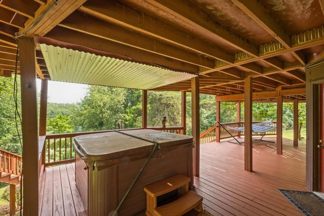 121 PENNY LN, Greenville, VA 24440