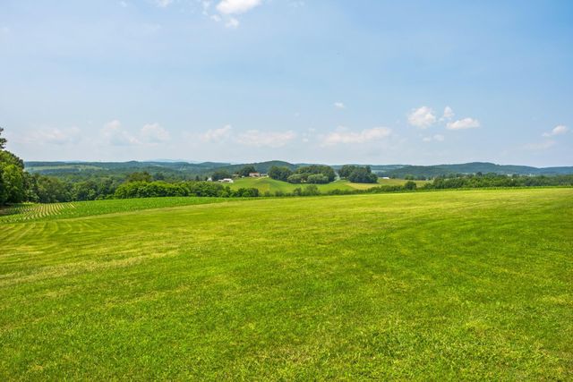 121 PENNY LN, Greenville, VA 24440