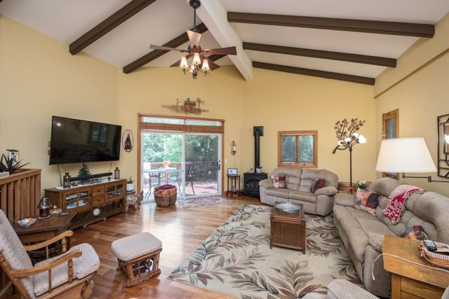 121 PENNY LN, Greenville, VA 24440