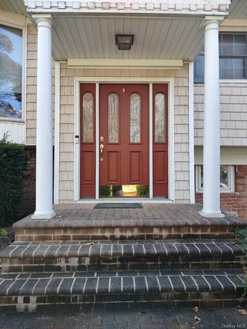 160 Atlantic Place, Hauppauge, NY 11788
