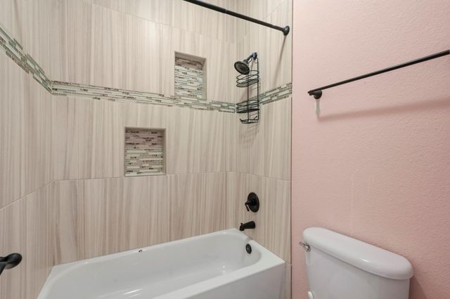 2708 Bolgheri Lane, League City, TX 77573