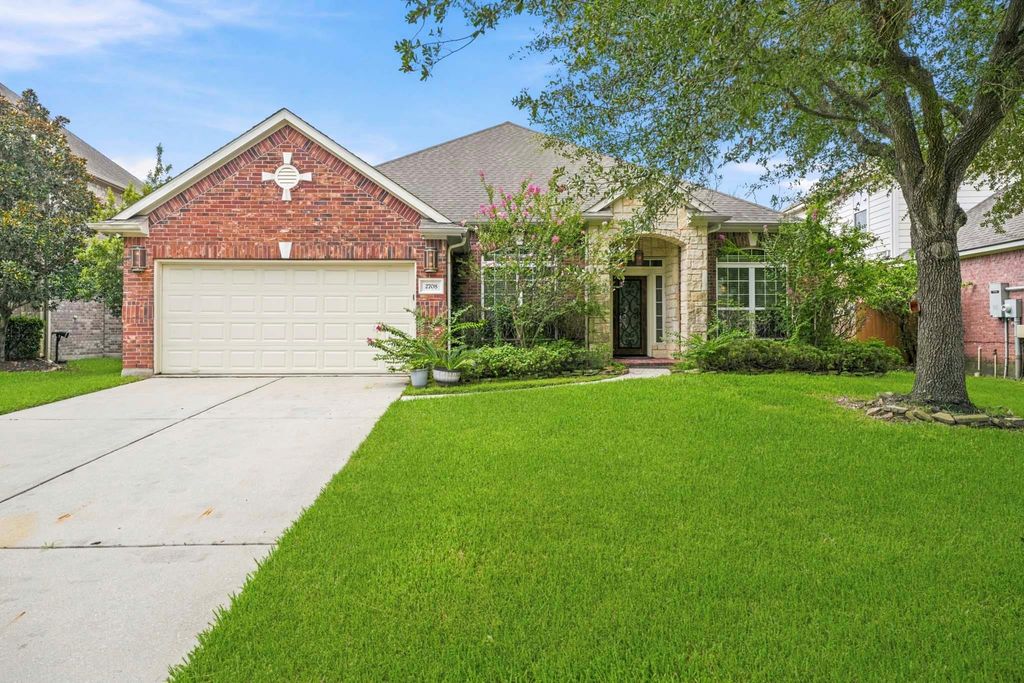 2708 Bolgheri Lane, League City, TX 77573
