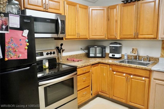 6505 Shaver Road, Lavaca, AR 72941