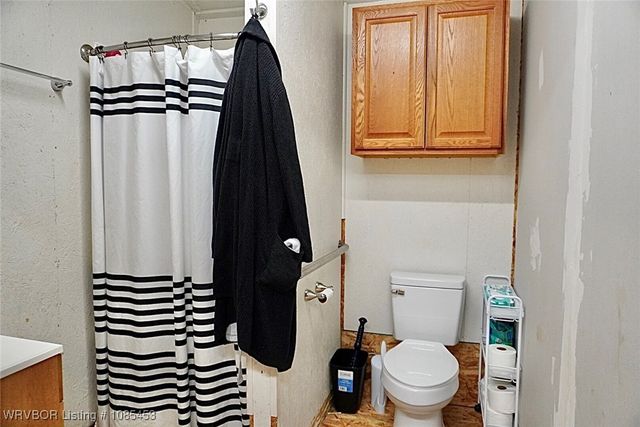 6505 Shaver Road, Lavaca, AR 72941