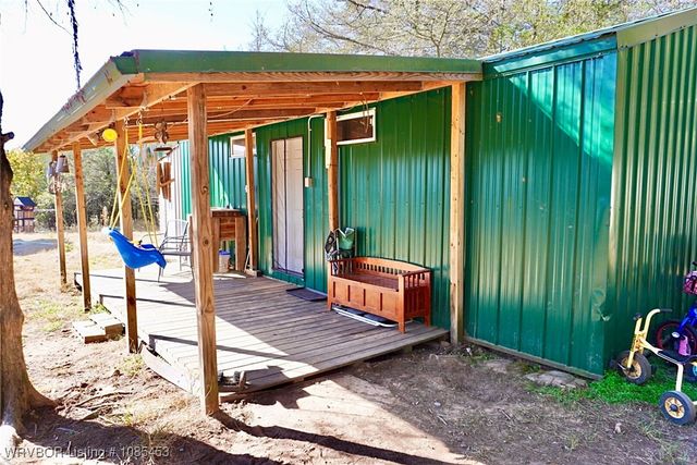 6505 Shaver Road, Lavaca, AR 72941