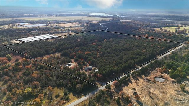 6505 Shaver Road, Lavaca, AR 72941