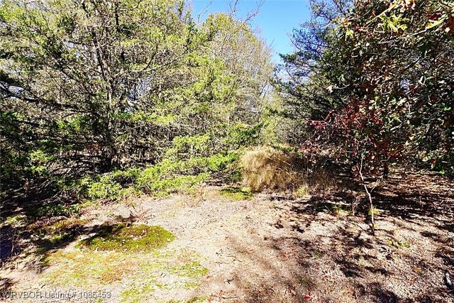 6505 Shaver Road, Lavaca, AR 72941