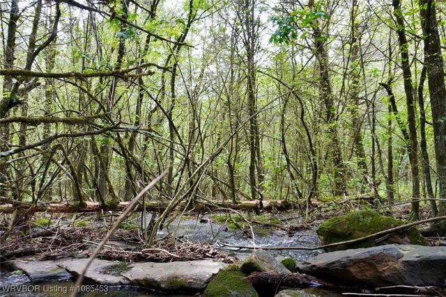 6505 Shaver Road, Lavaca, AR 72941