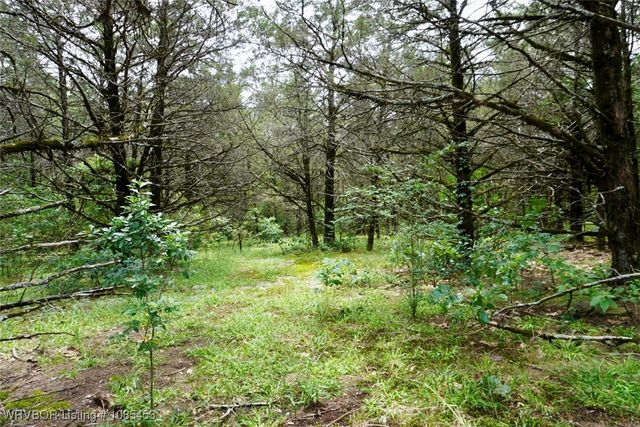 6505 Shaver Road, Lavaca, AR 72941