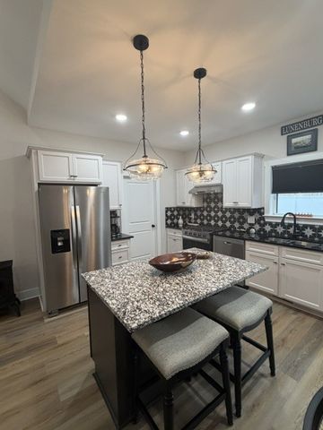 330 Kaiser Rd, Dickson, TN 37055