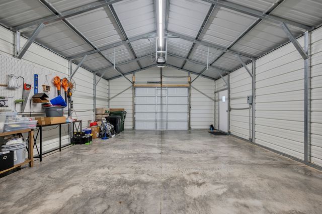 330 Kaiser Rd, Dickson, TN 37055