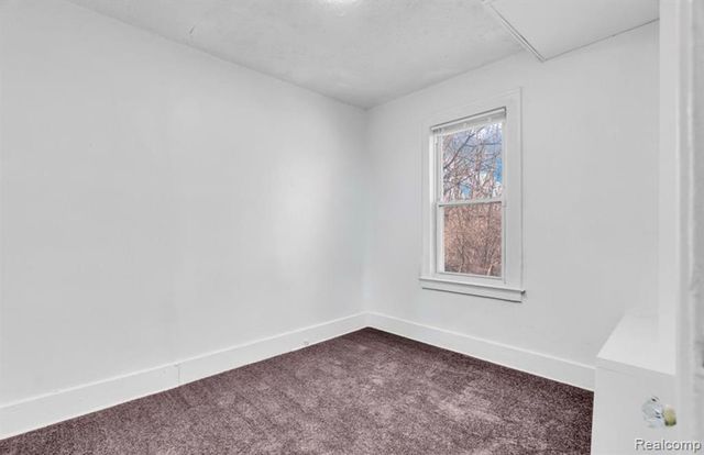 5573 Montclair Street, Detroit, MI 48213