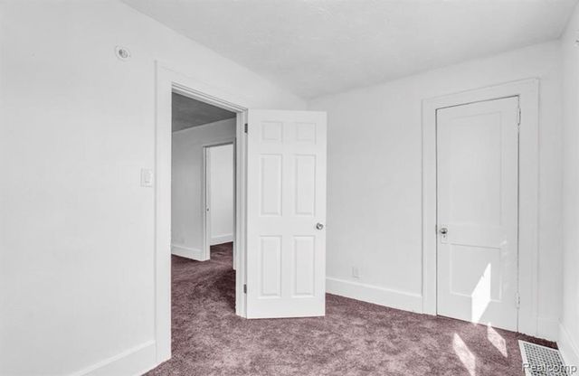 5573 Montclair Street, Detroit, MI 48213