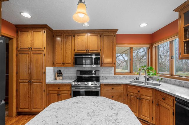 9385 Odean Avenue NE, Otsego, MN 55330