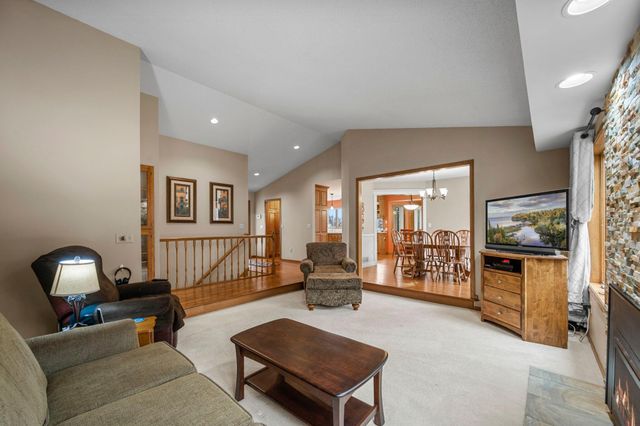 9385 Odean Avenue NE, Otsego, MN 55330