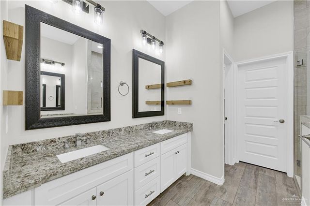 1613 Red River Avenue, Edinburg, TX 78539