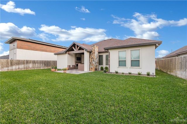 1613 Red River Avenue, Edinburg, TX 78539