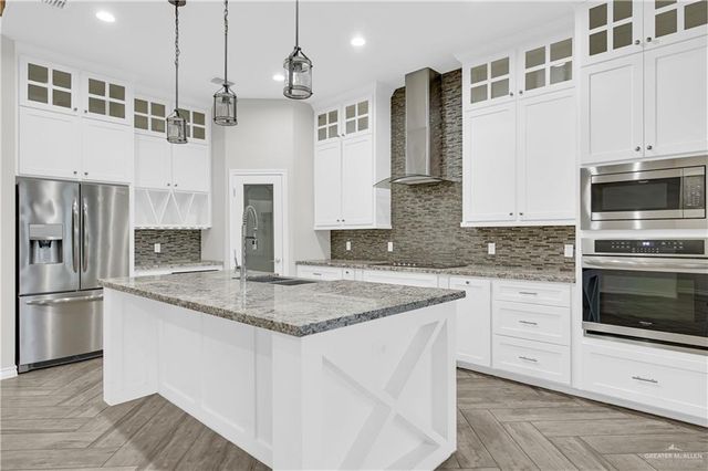 1613 Red River Avenue, Edinburg, TX 78539