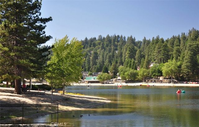 23480 Knapps Cutoff, Crestline, CA 92325