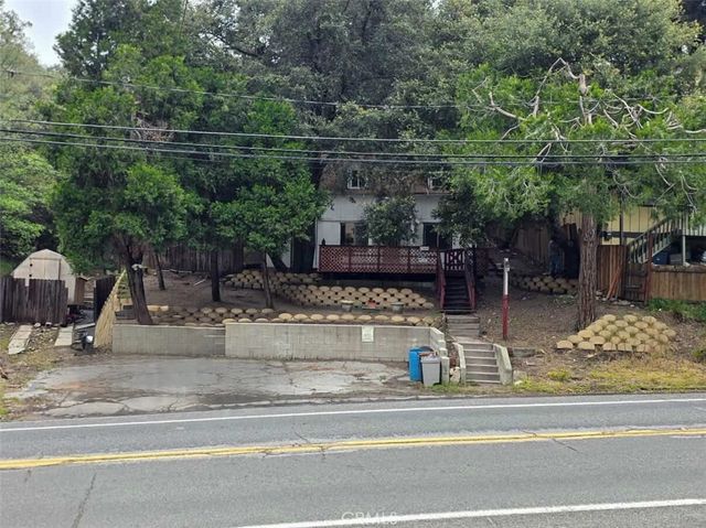 23480 Knapps Cutoff, Crestline, CA 92325