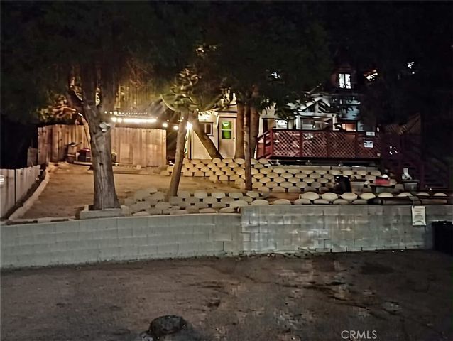23480 Knapps Cutoff, Crestline, CA 92325