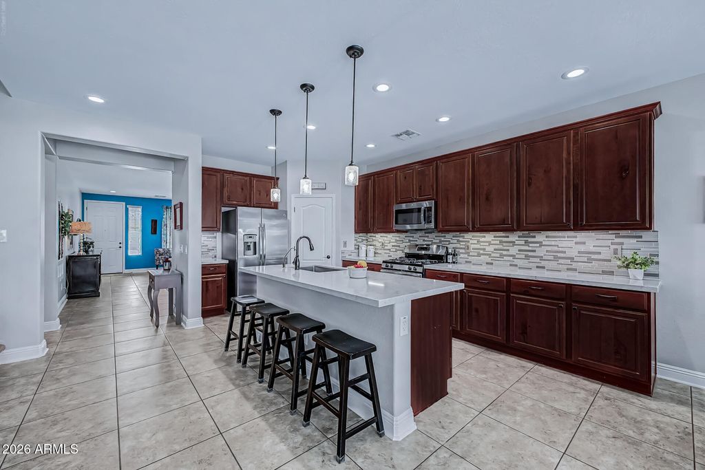 1938 E HAZELTINE Way, Gilbert, AZ 85298 — photo 4