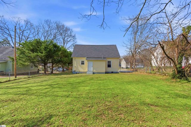 10 Bobo Street, Greer, SC 29650