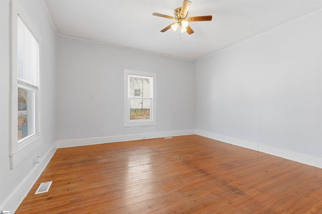 10 Bobo Street, Greer, SC 29650