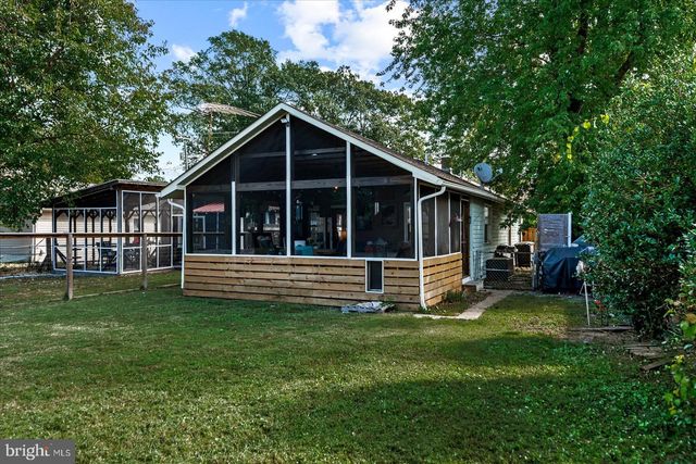 1109 BANCROFT AVE, Colonial Beach, VA 22443